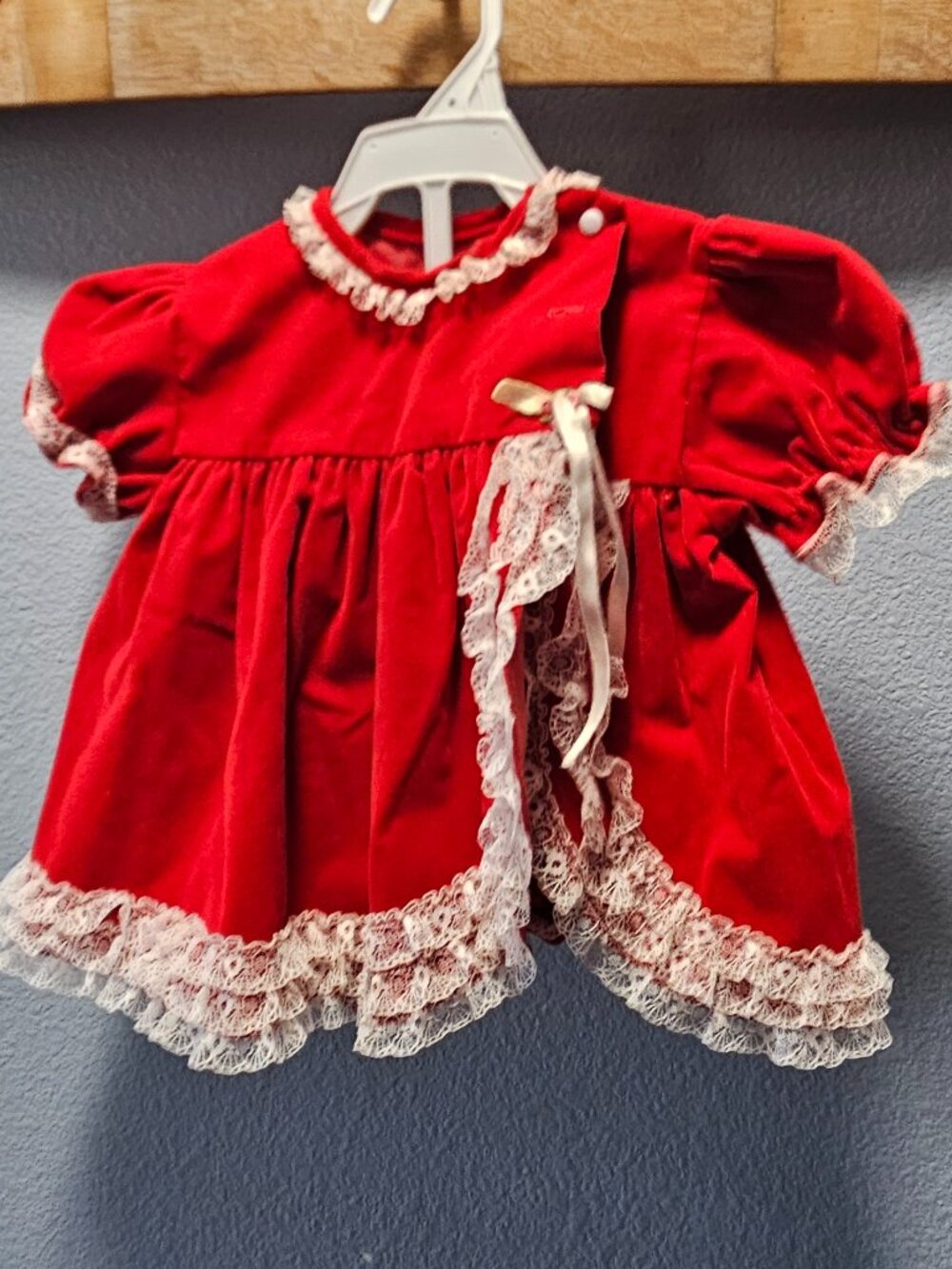 Cutest One girls 9-12 month red velvet dress with white lace ruffles.